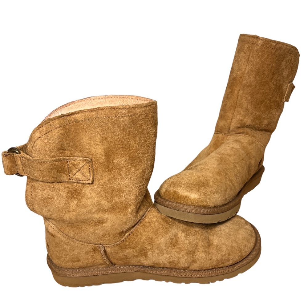 Ugg Australia Remora Bootie. Chestnut. Size 6